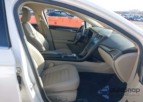 2019 Ford Fusion Hybrid Sel z USA, uszkodzony, nr VIN 3FA6P0MU1KR257325